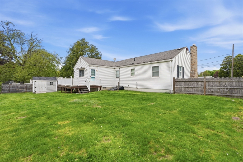 7 Beebe Lane Wakefield, MA 01880 - Photo 5 of 40