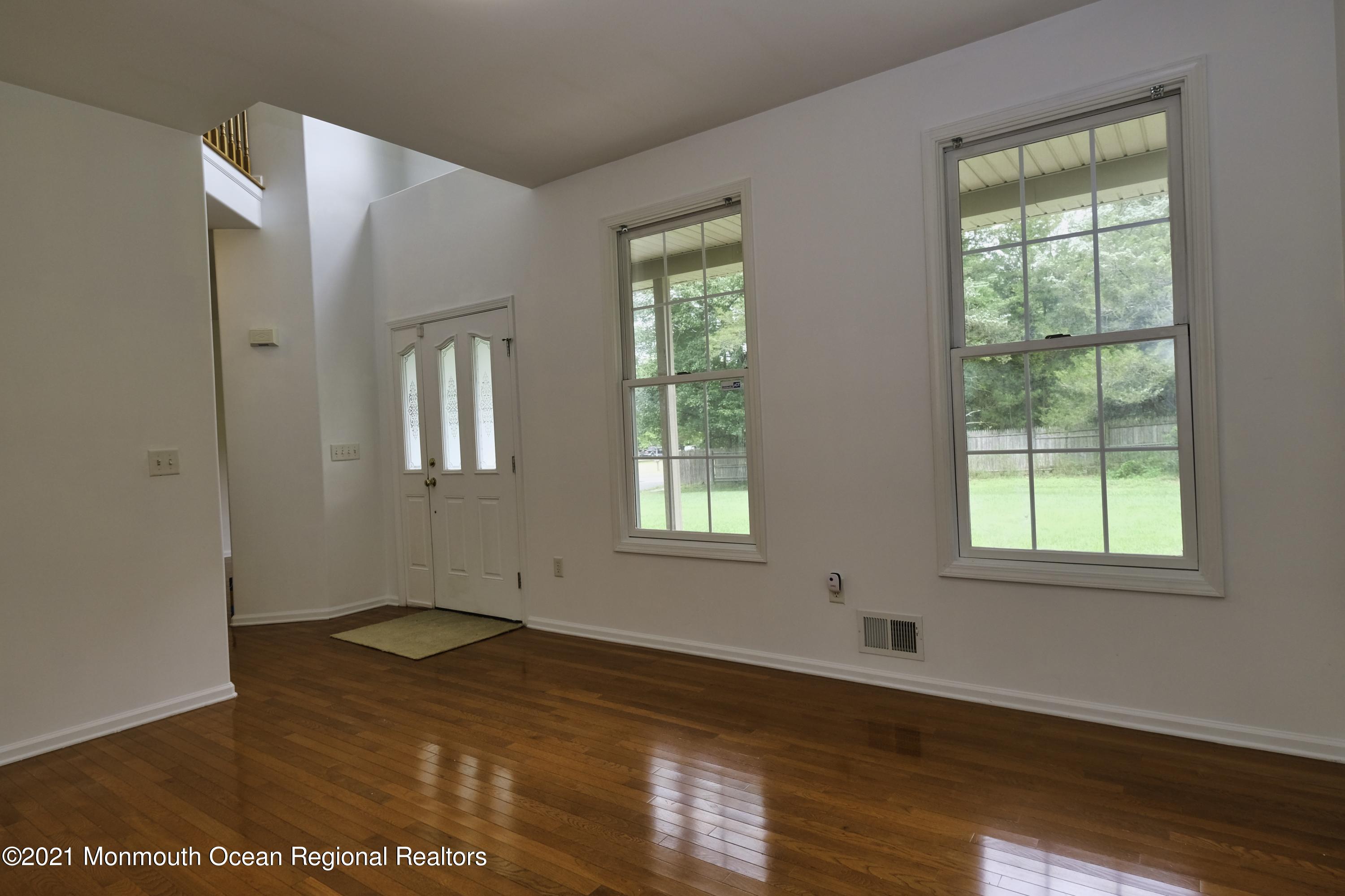781 Monmouth Road Cream Ridge, NJ 08514 - Photo 6 of 33 DSCF7473