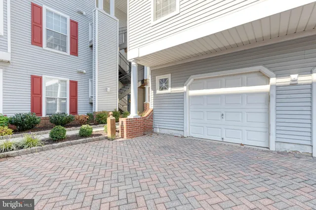 $2,200 | 5003 Hollington Drive, Unit 205, Owings Mills, MD 21117