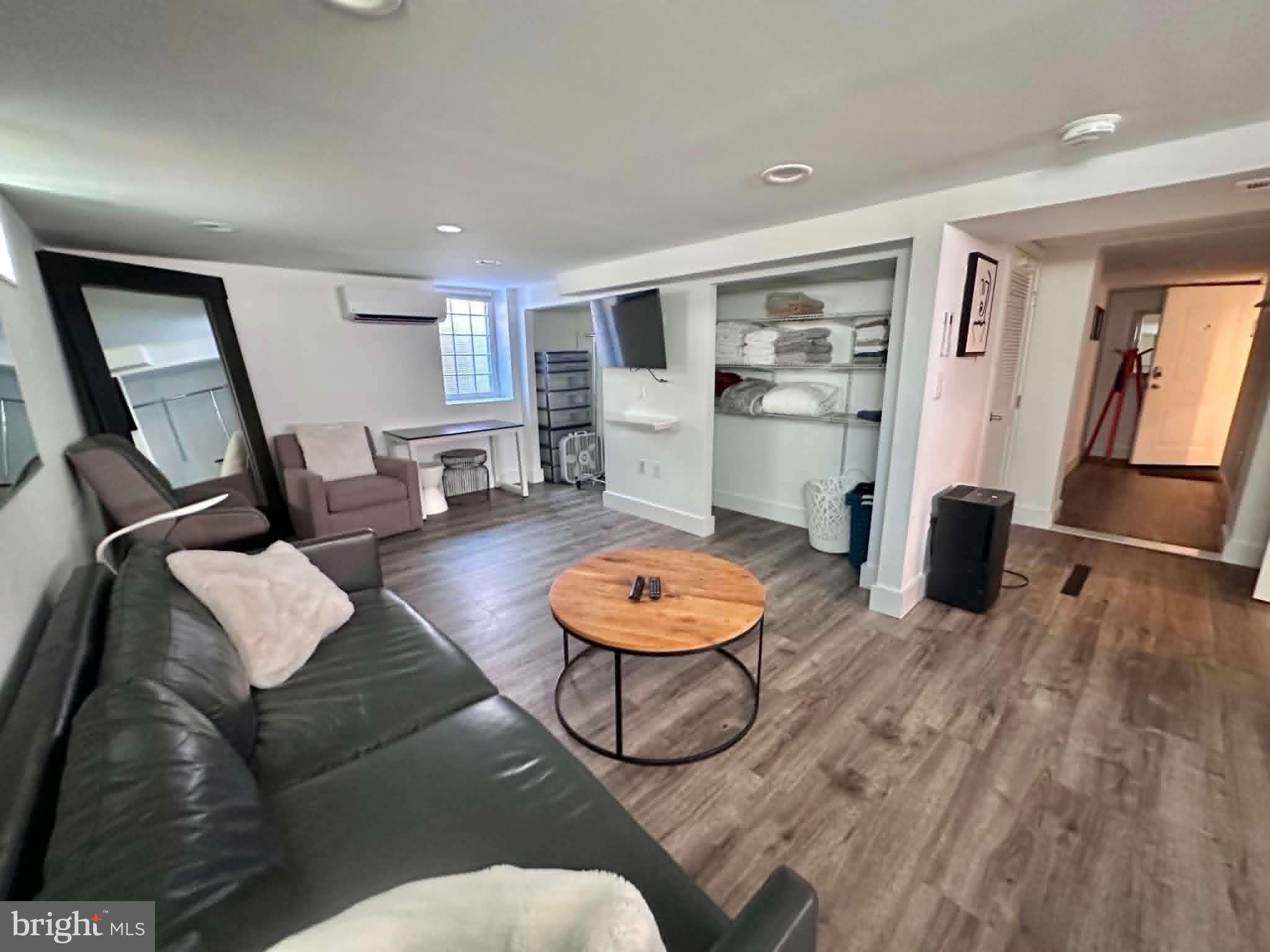 4118 18th Road North Arlington, VA 22207 - Photo 2 of 15