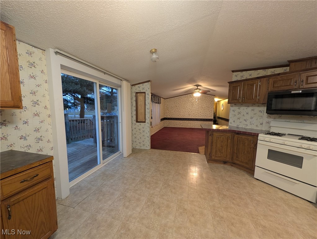 9623 Yoder Road Sterling, OH 44276 - Photo 8 of 29