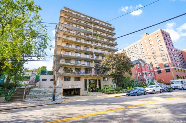 $150,000 | 687 Bronx River Road, Unit 7C, Yonkers, NY 10704