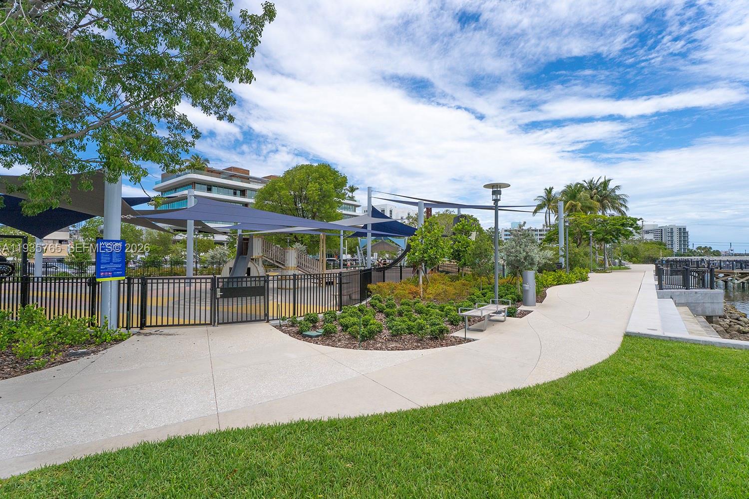 1674 Bay Road, Unit 406 Miami Beach, FL 33139 - Photo 32 of 35