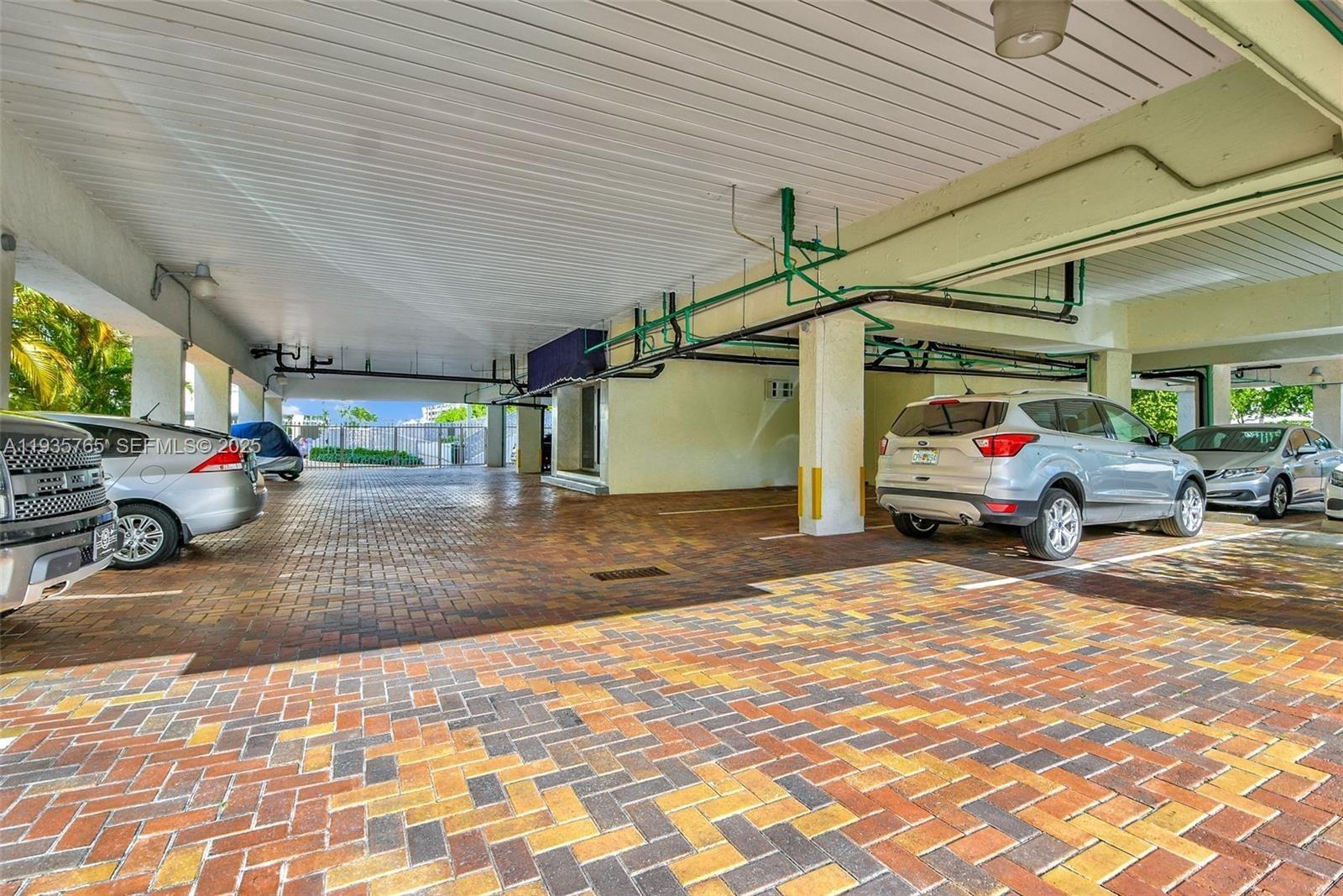 1674 Bay Road, Unit 406 Miami Beach, FL 33139 - Photo 33 of 33