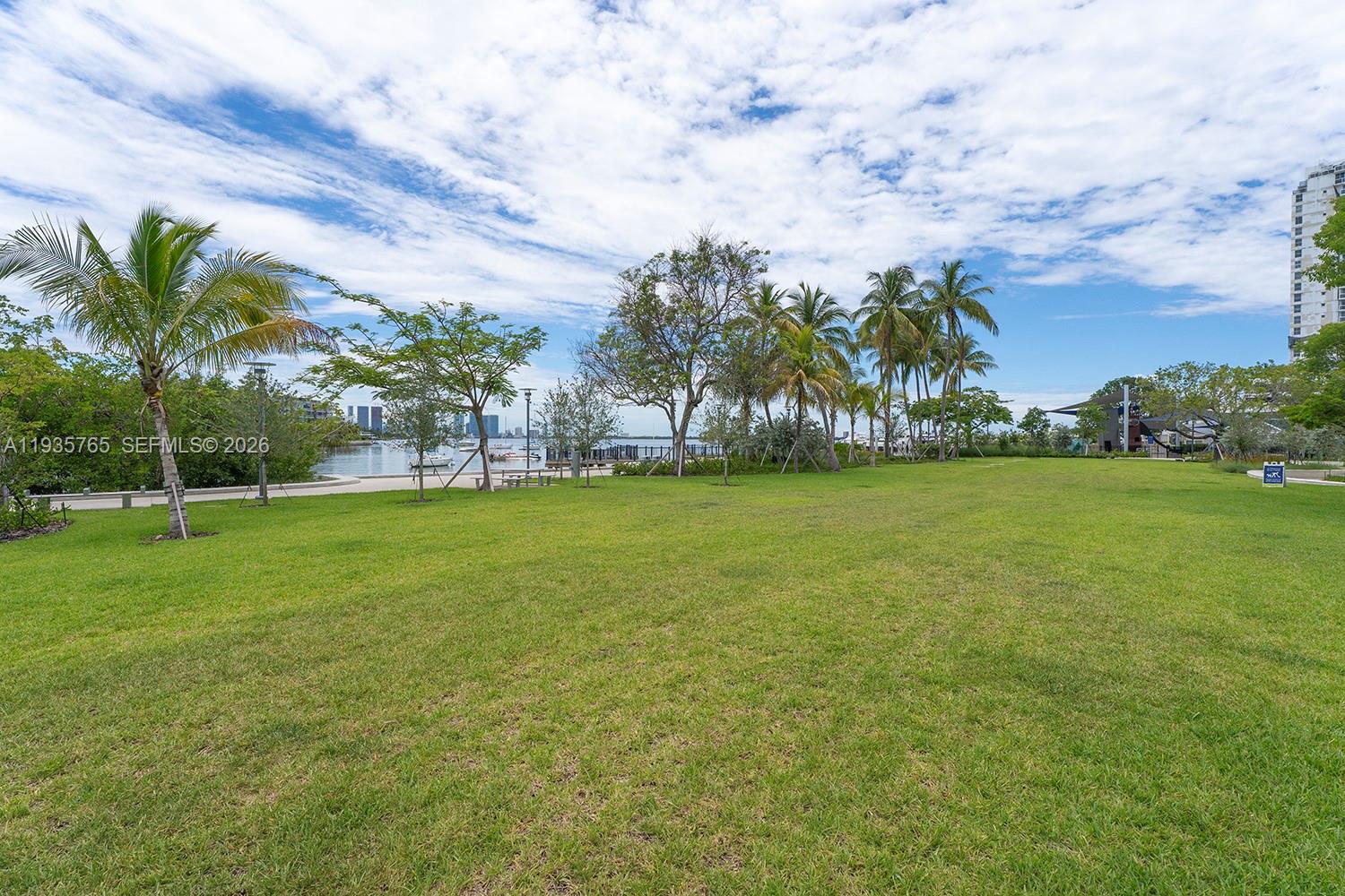 1674 Bay Road, Unit 406 Miami Beach, FL 33139 - Photo 33 of 35