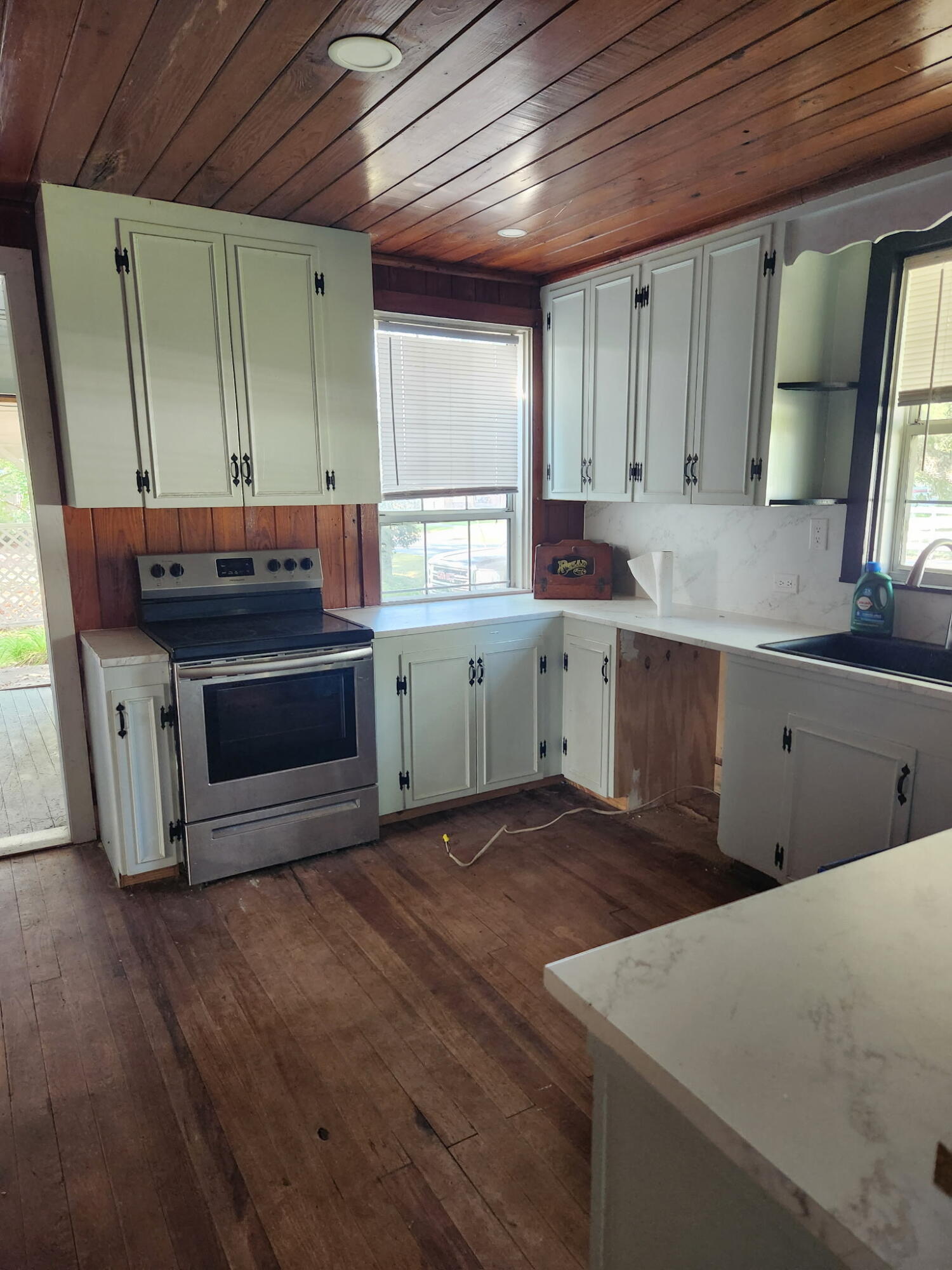 392 Morrison Avenue Estill, SC 29918 - Photo 8 of 19 392 Morrison Ave 2