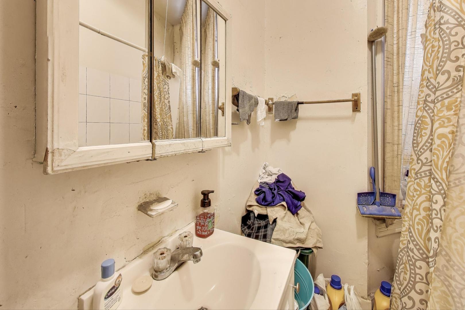 3118 West 16th Street Chicago, IL 60623 - Photo 14 of 46