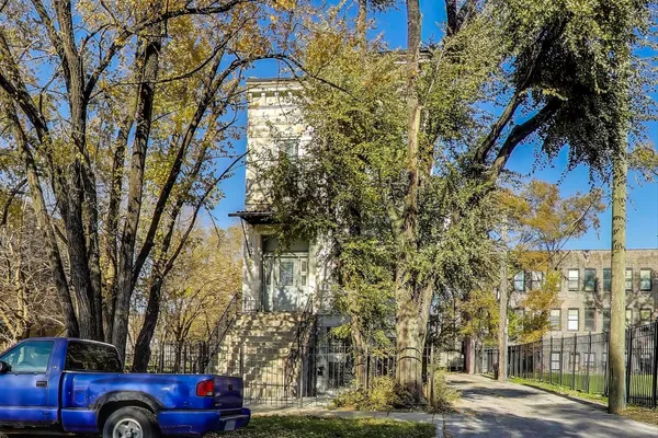 $330,000 | 3118 West 16th Street, Chicago, IL 60623