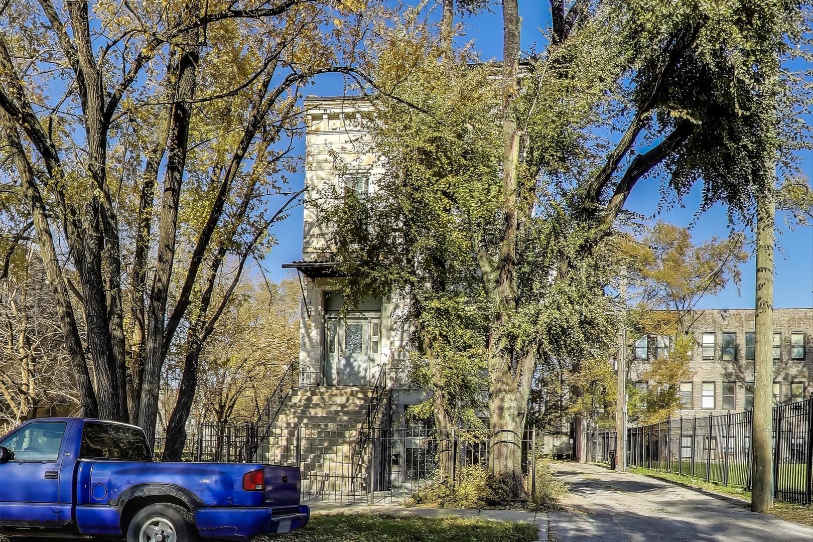 3118 West 16th Street Chicago, IL 60623 - Photo 2 of 46