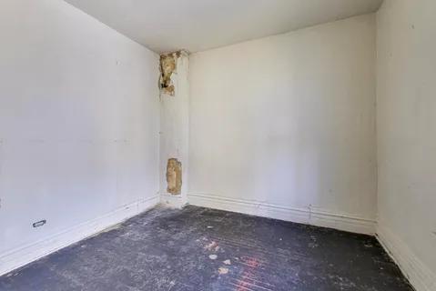 $330,000 | 3118 West 16th Street, Chicago, IL 60623