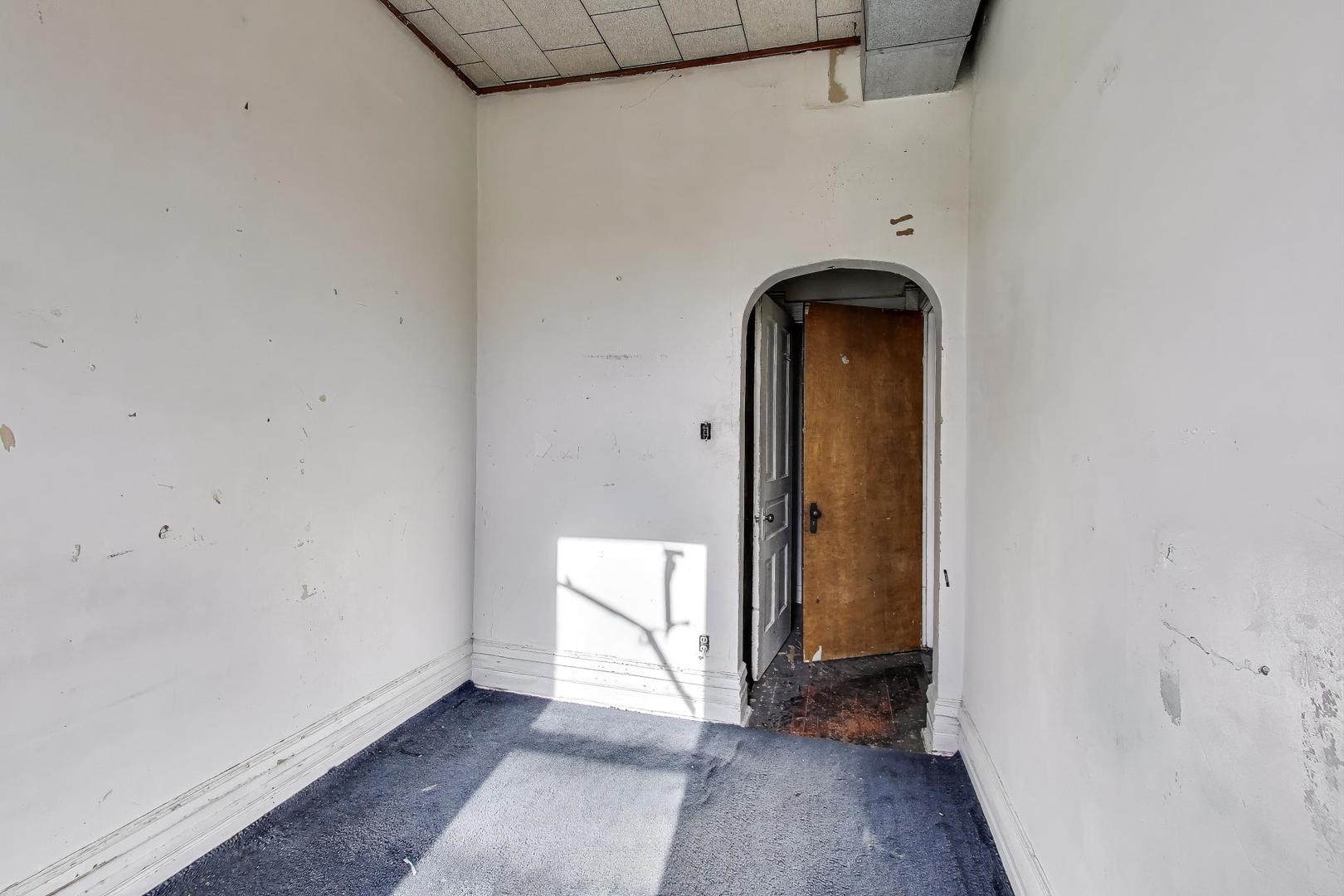 3118 West 16th Street Chicago, IL 60623 - Photo 27 of 46