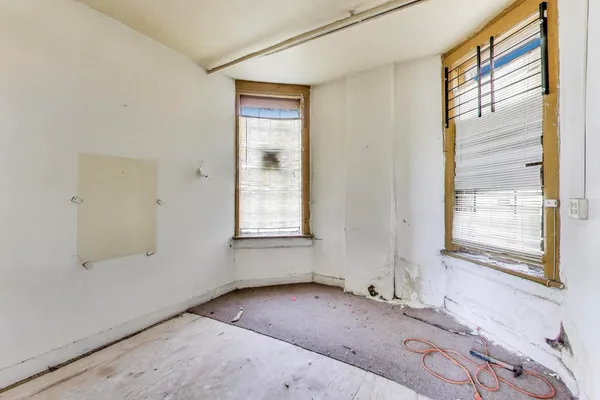 $330,000 | 3118 West 16th Street, Chicago, IL 60623