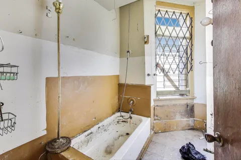 $330,000 | 3118 West 16th Street, Chicago, IL 60623