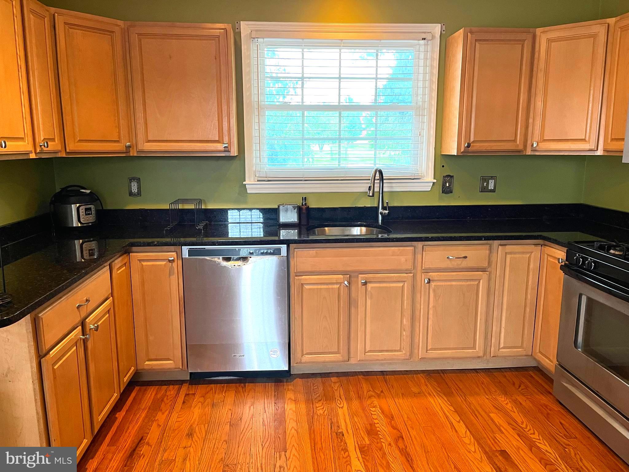 3918 Chatham Road Ellicott City, MD 21042 - Photo 12 of 51