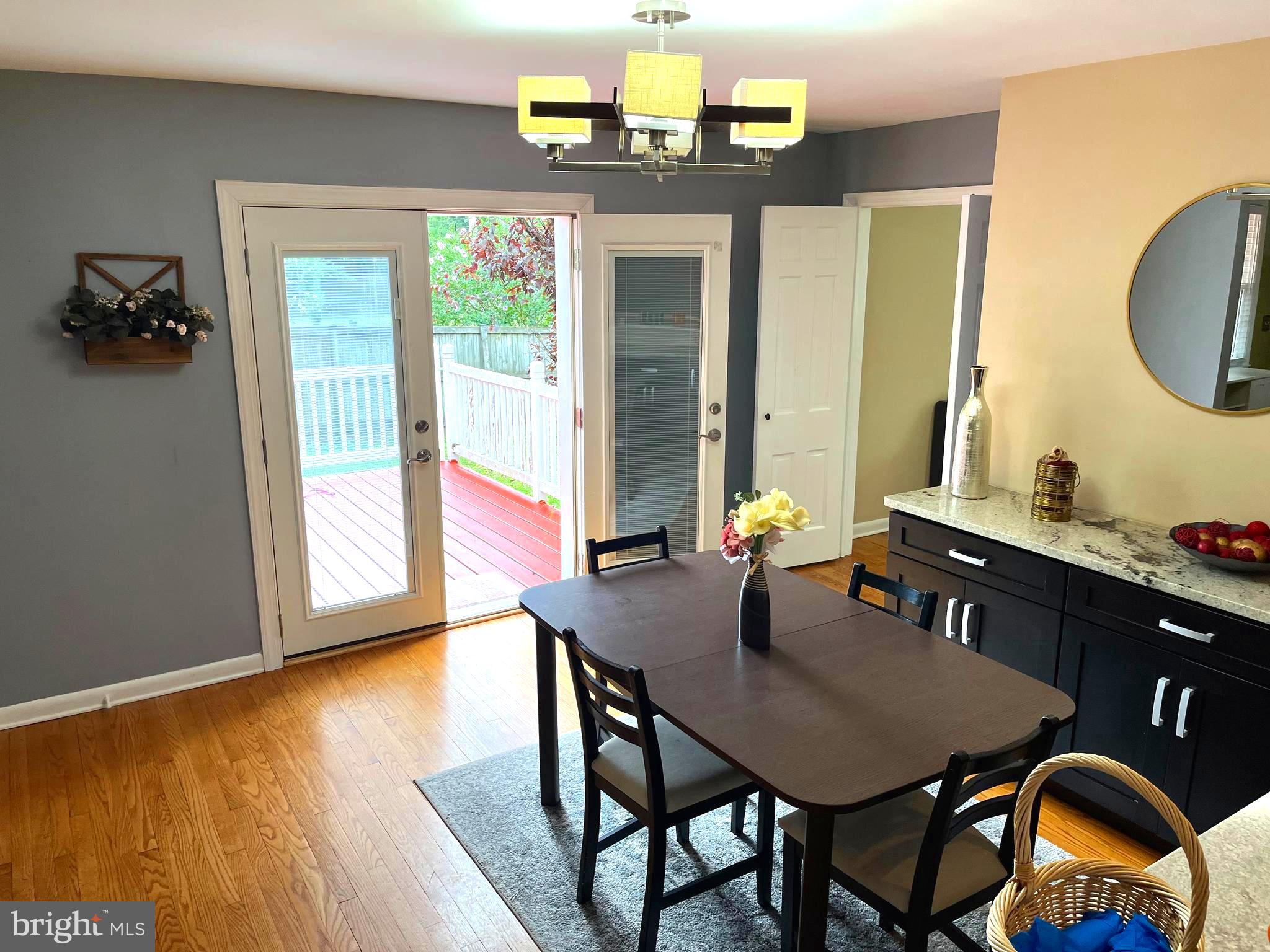 3918 Chatham Road Ellicott City, MD 21042 - Photo 6 of 51