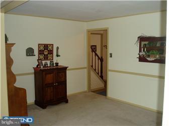 13 Longhurst Road Marlton, NJ 08053 - Photo 4 of 12