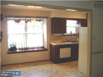 13 Longhurst Road Marlton, NJ 08053 - Photo 7 of 12