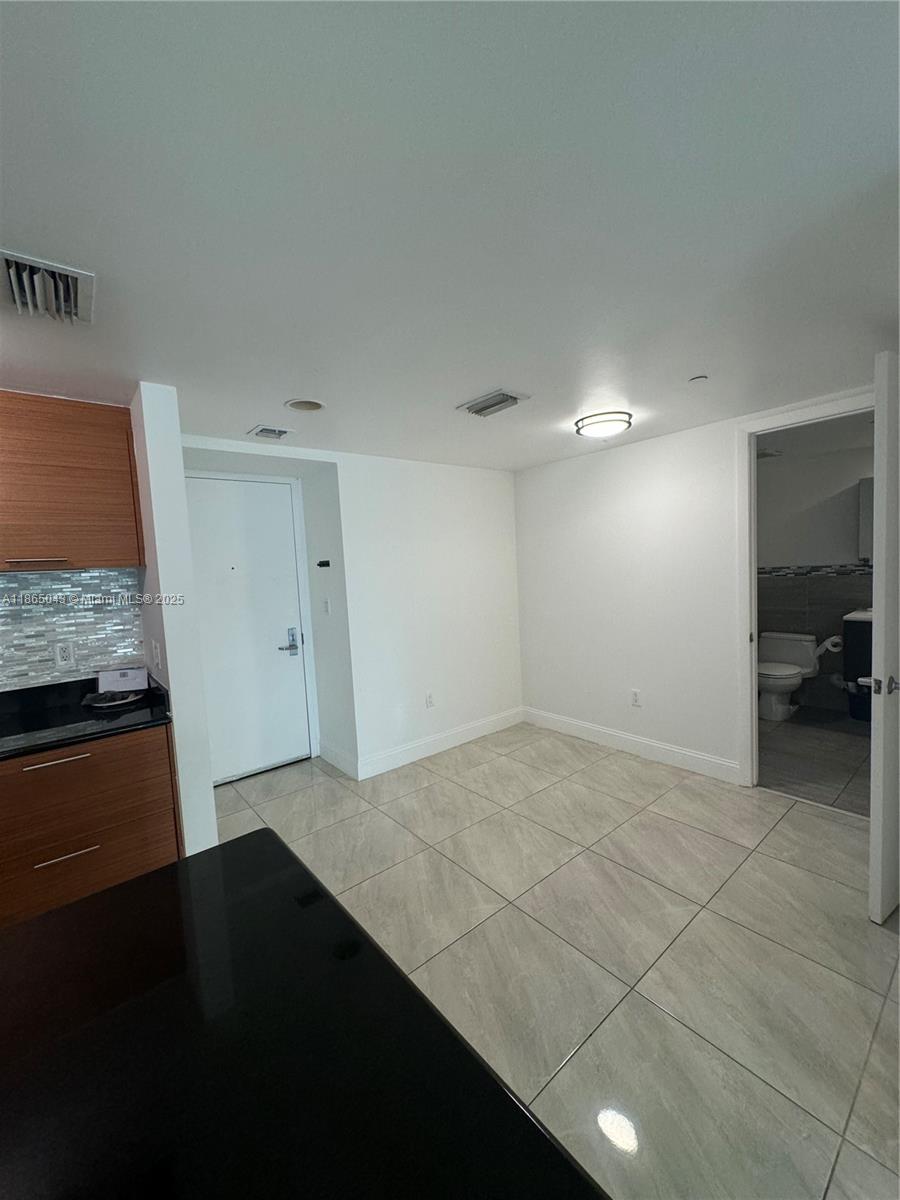 50 Biscayne Boulevard, Unit 3405 Miami, FL 33132 - Photo 8 of 40