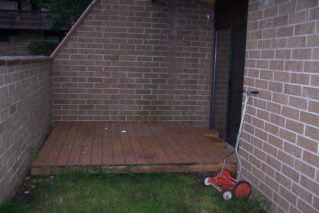 811 Kenneth Circle Elgin, IL 60120 - Photo 3 of 12