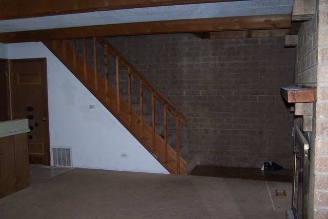 811 Kenneth Circle Elgin, IL 60120 - Photo 5 of 12