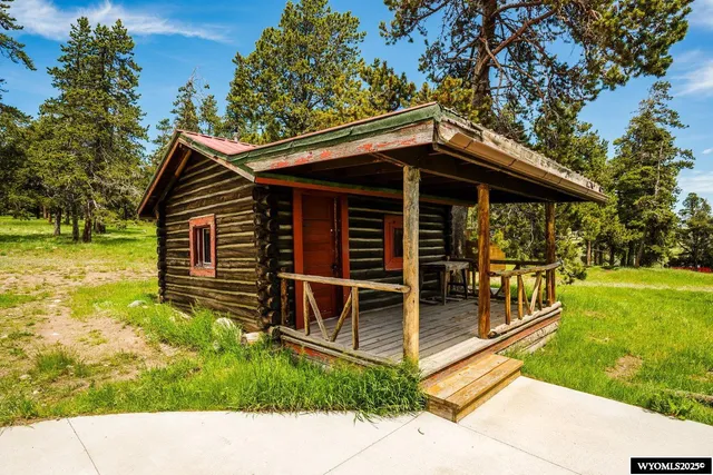 $5,750,000 | Hazelton Road, Buffalo, WY 82834
