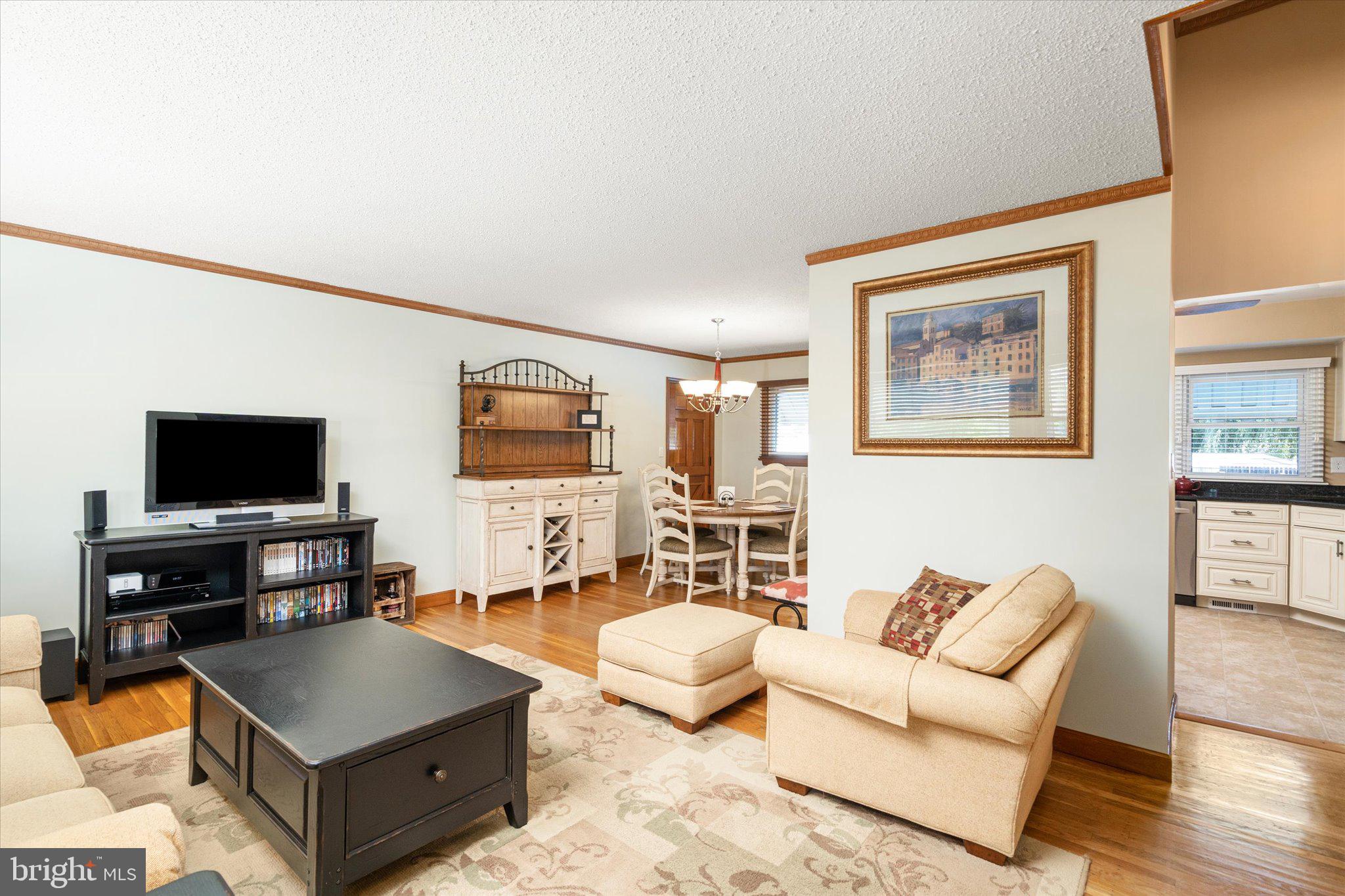 2 Bow Road Hamilton, NJ 08690 - Photo 4 of 30 Gallery Image 4