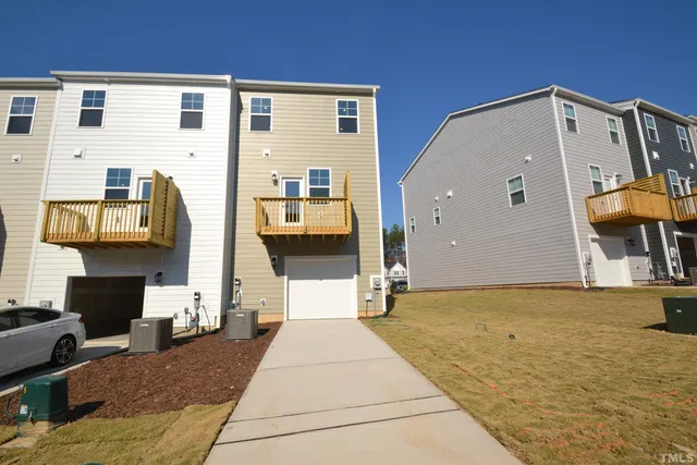 a house view with a outdoor space