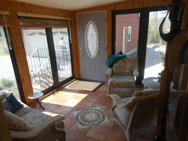 84 Russellville Road Southampton, MA 01073 - Photo 4 of 30