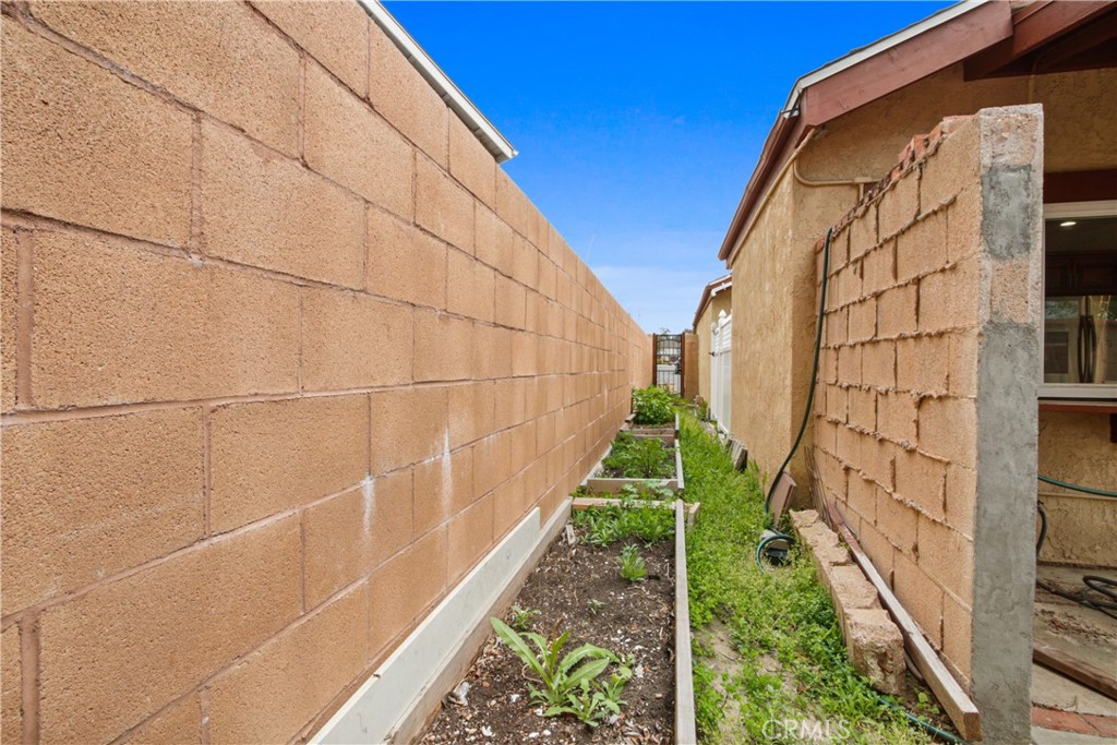 4 Brisa Irvine, CA 92620 - Photo 17 of 17 a view of a pathway with a building in the background