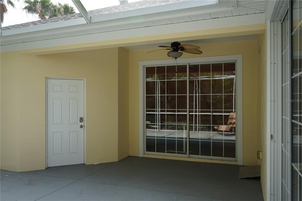 201 Sunset Crest Court Apollo Beach, FL 33572 - Photo 5 of 81 a view of empty room with windows