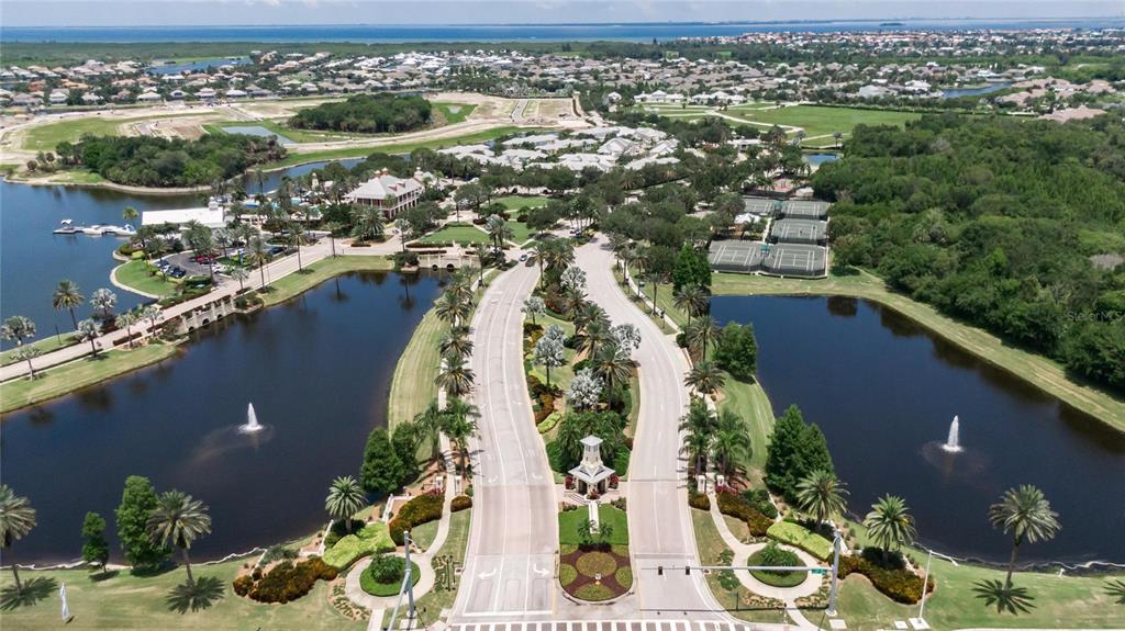 201 Sunset Crest Court Apollo Beach, FL 33572 - Photo 80 of 81 an aerial view of residential houses with outdoor space