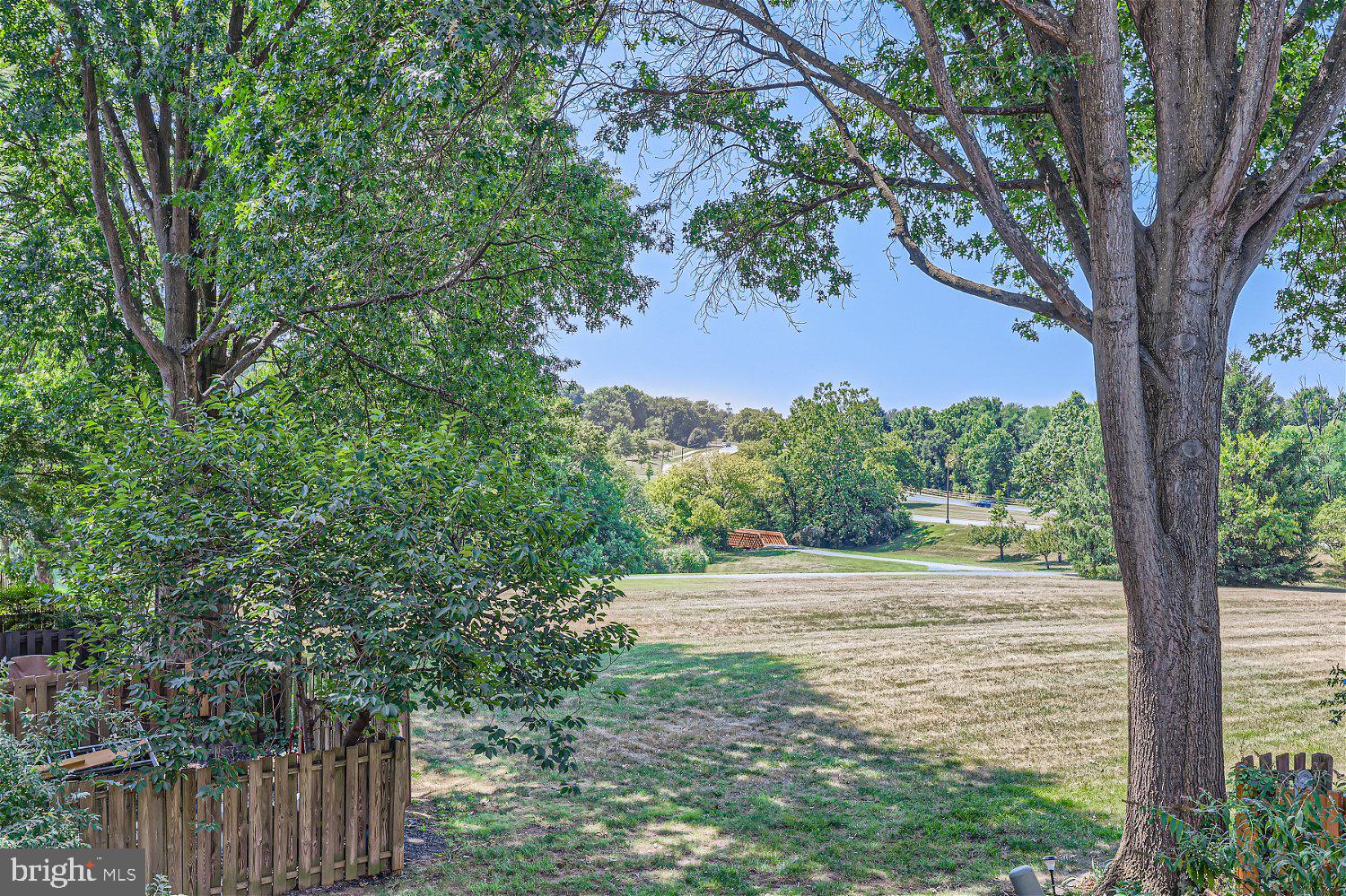 7516 Sea Change Columbia, MD 21045 - Photo 26 of 28 Back of the house view