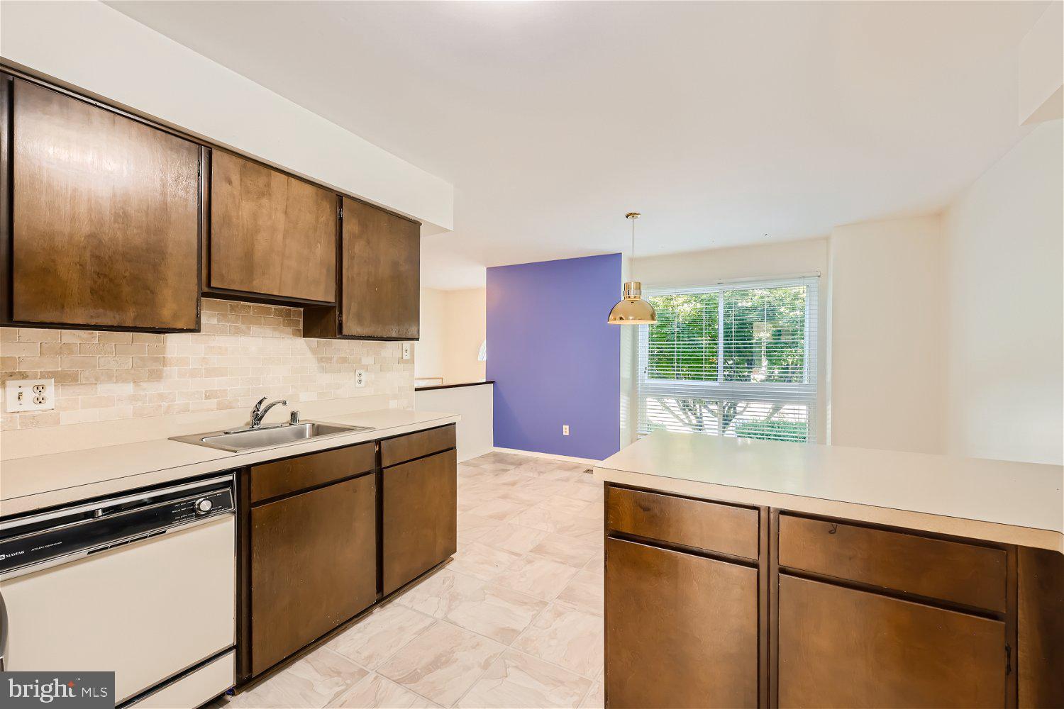7516 Sea Change Columbia, MD 21045 - Photo 9 of 28 Kitchen