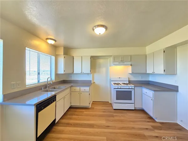 $1,425 | 6611 California City, Unit E, California City, CA 93505