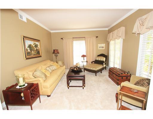 125 East Ruelle Drive Mandeville, LA 70471 - Photo 3 of 21 Gallery Image 3