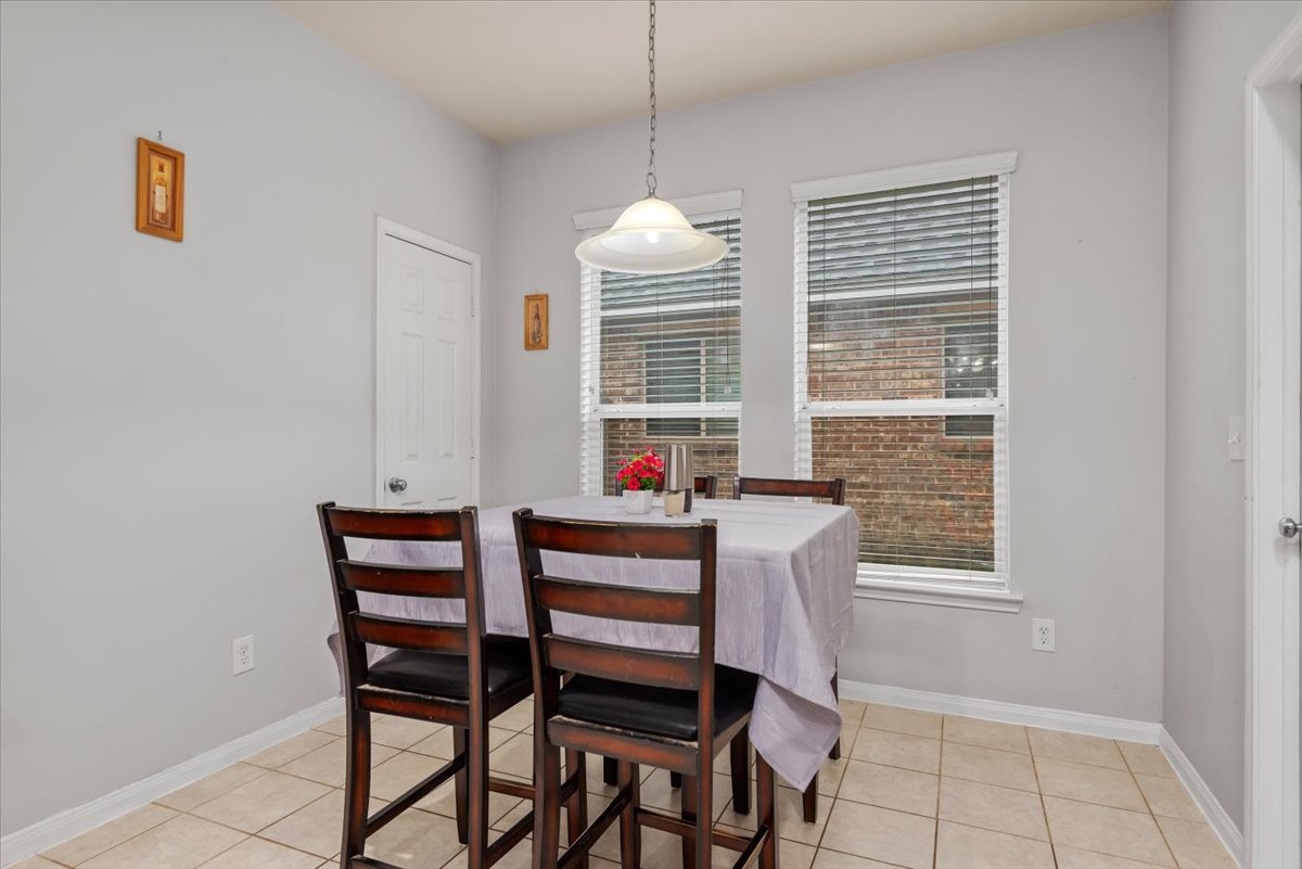 1827 Stieler Drive Houston, TX 77049 - Photo 18 of 39