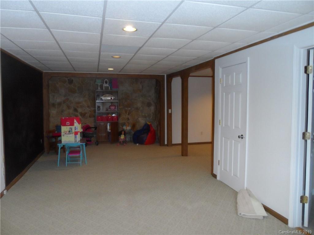 2796 Henderson Mill Road Morganton, NC 28655 - Photo 12 of 30 Gallery Image 12