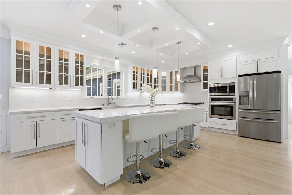 52 Ridgewood Road Milton, MA 02186 - Photo 10 of 39