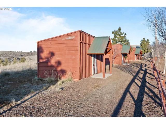 $1,399,000 | 100 Grace Way, Goldendale, WA 98620