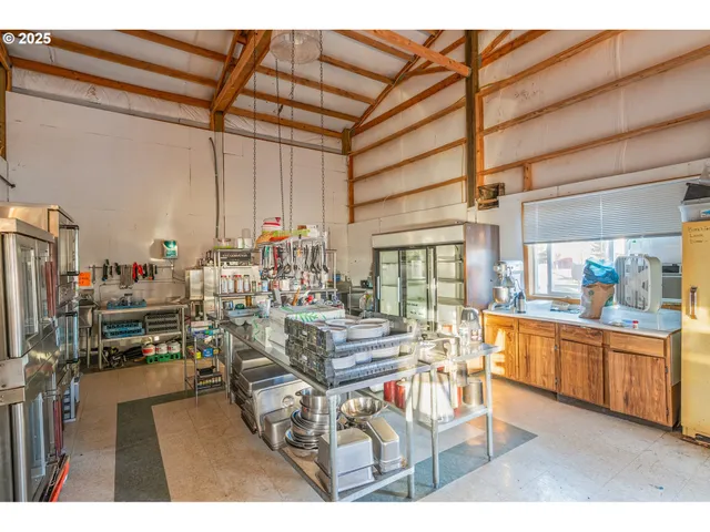 $1,399,000 | 100 Grace Way, Goldendale, WA 98620