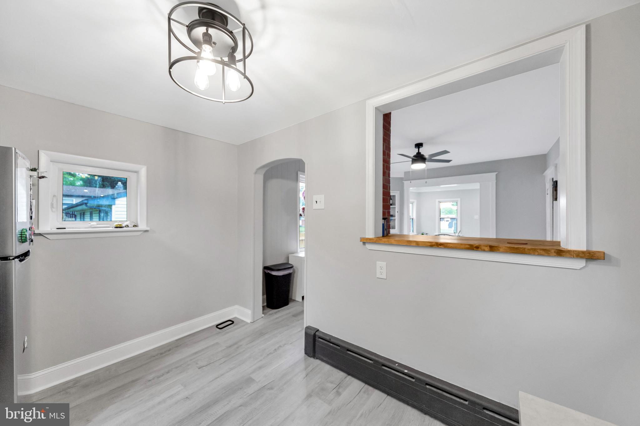 27 Elm Avenue Clementon, NJ 08021 - Photo 12 of 28
