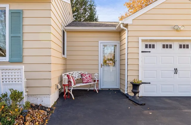 $169,900 | 4081 Mt Read Boulevard, Greece, NY 14616