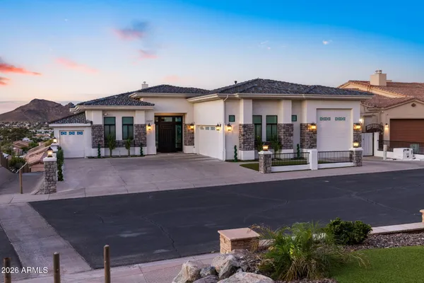 $1,643,000 | 1527 East Villa Maria Drive, Phoenix, AZ 85022