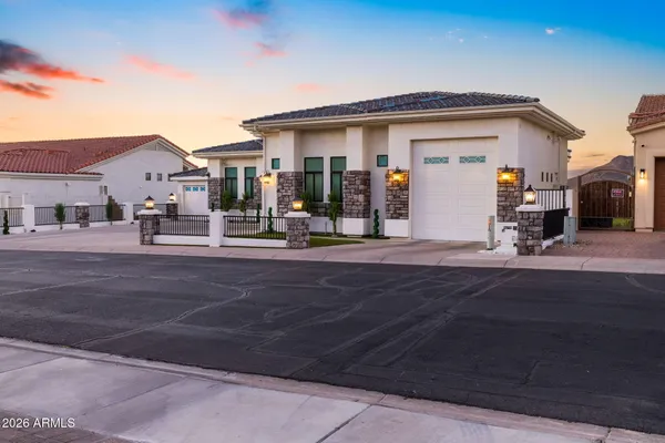 $1,643,000 | 1527 East Villa Maria Drive, Phoenix, AZ 85022