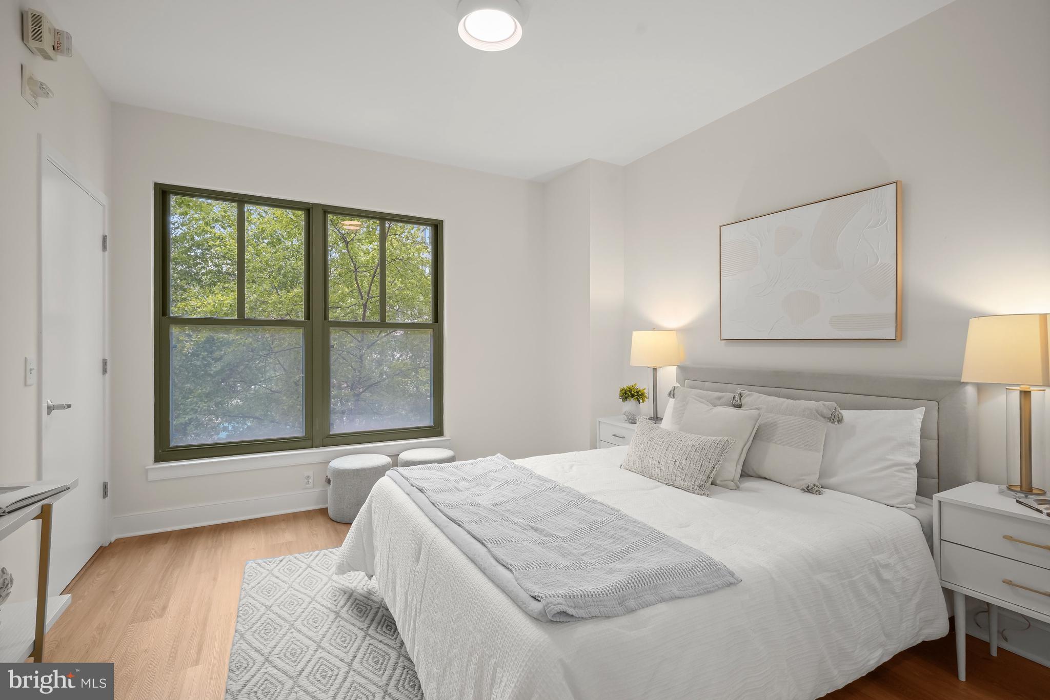 910 M Street Northwest, Unit 304 Washington, DC 20001 - Photo 9 of 24 Large Bedroom