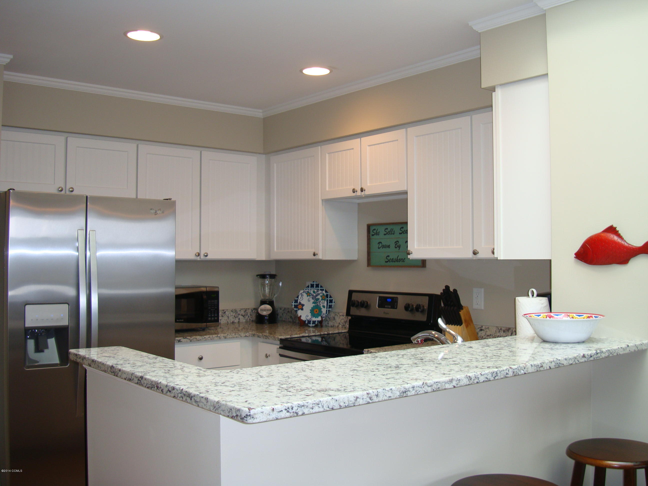 2404 West Fort Macon Road Atlantic Beach, NC 28512 - Photo 6 of 28 with Breakfast Bar