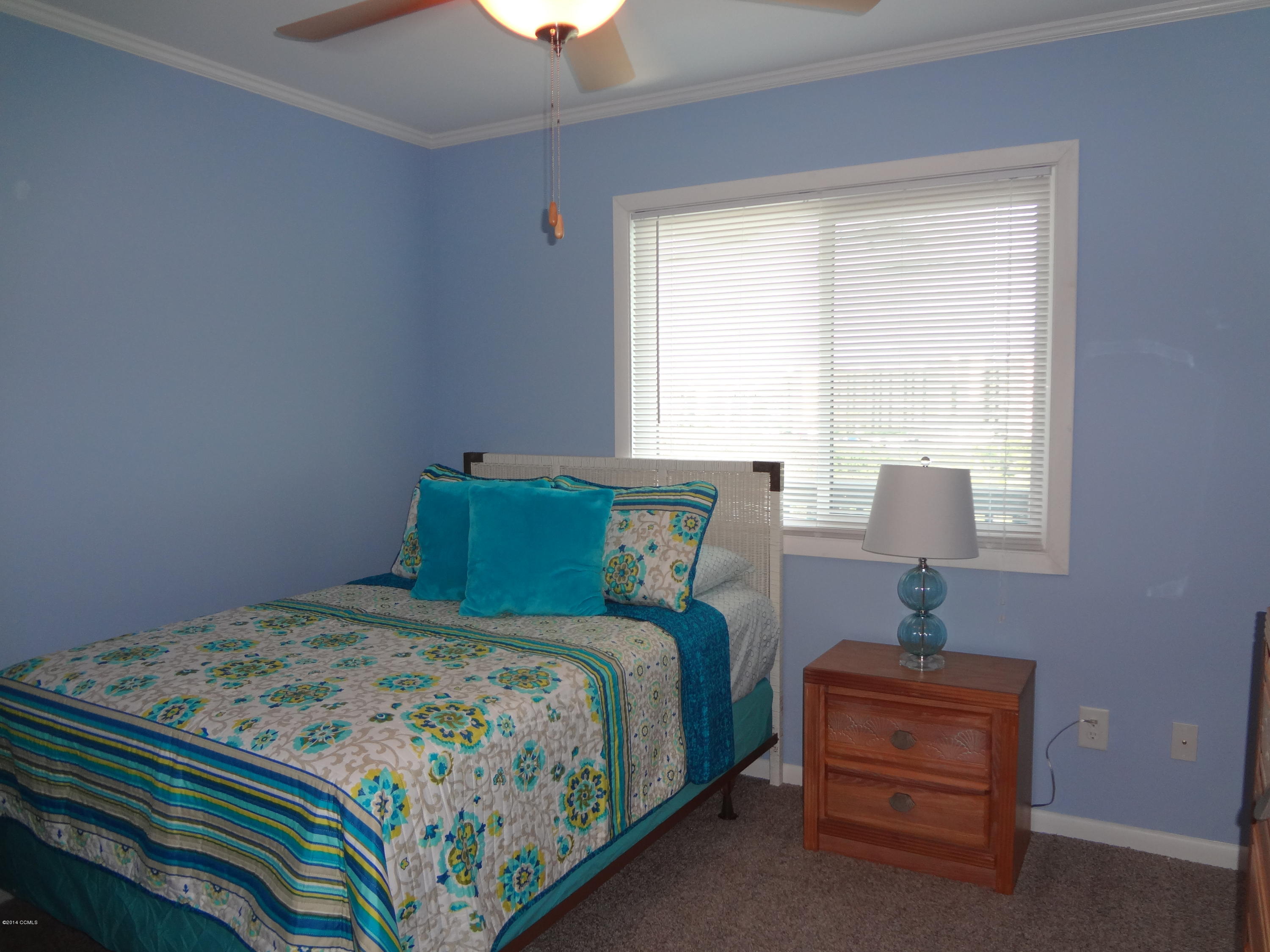 2404 West Fort Macon Road Atlantic Beach, NC 28512 - Photo 10 of 28 Second Bedroom