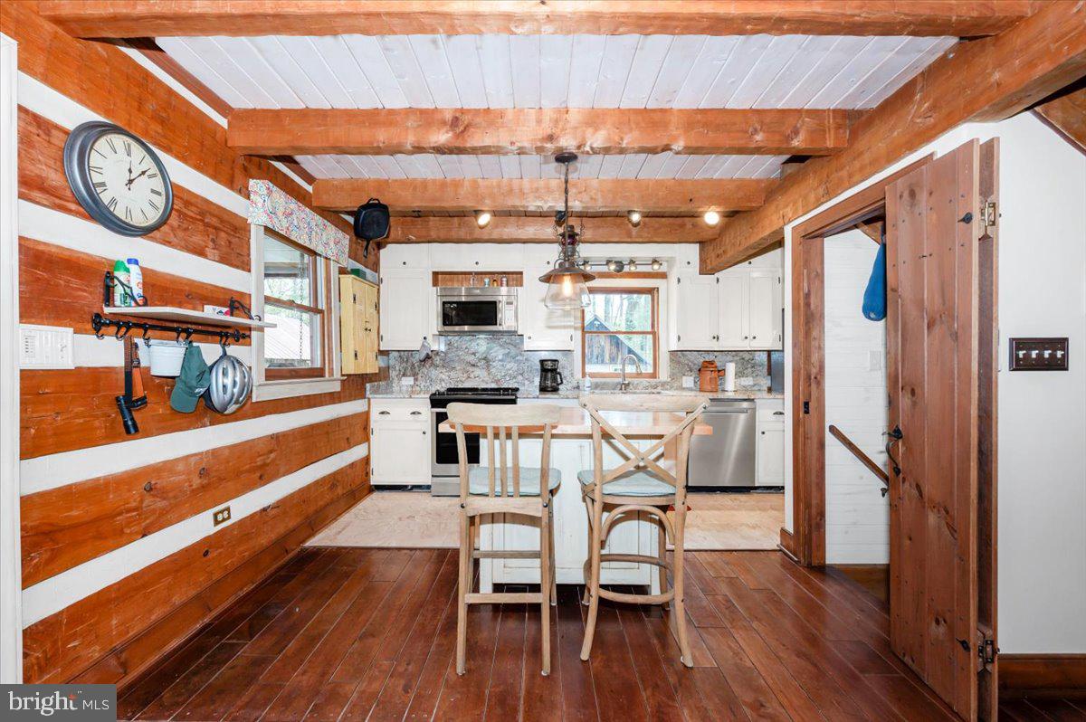 16926 Sprecher Road Sharpsburg, MD 21782 - Photo 11 of 76 Charming rustic kitchen with wood accents.