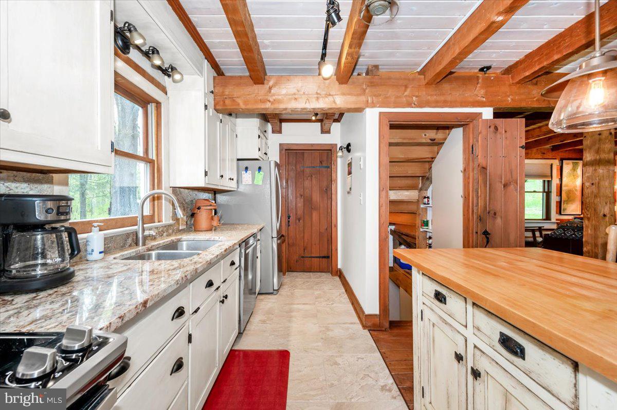 16926 Sprecher Road Sharpsburg, MD 21782 - Photo 14 of 76 Charming kitchen with rustic beams.