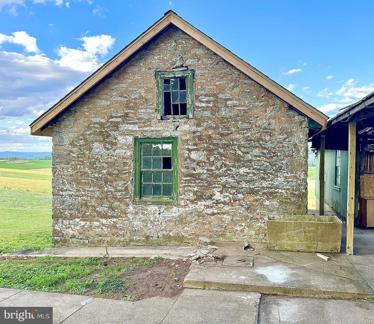 133 Hunter Road Oley, PA 19547 - Photo 7 of 44